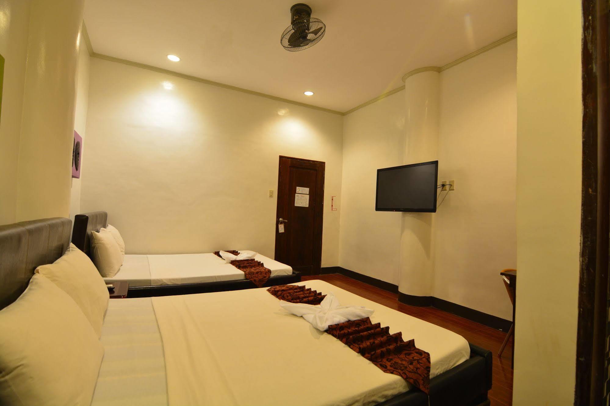 Kawayanan Heights Inn Coron Exterior photo