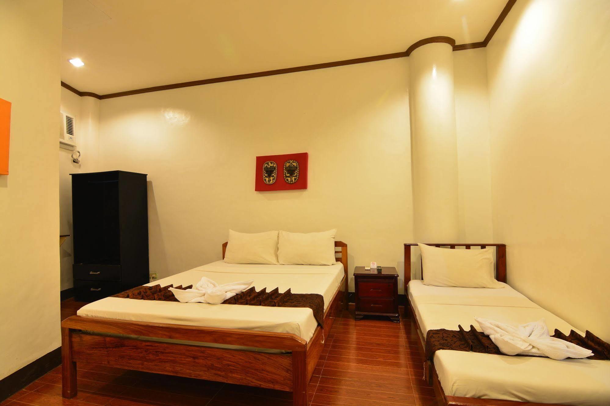 Kawayanan Heights Inn Coron Exterior photo